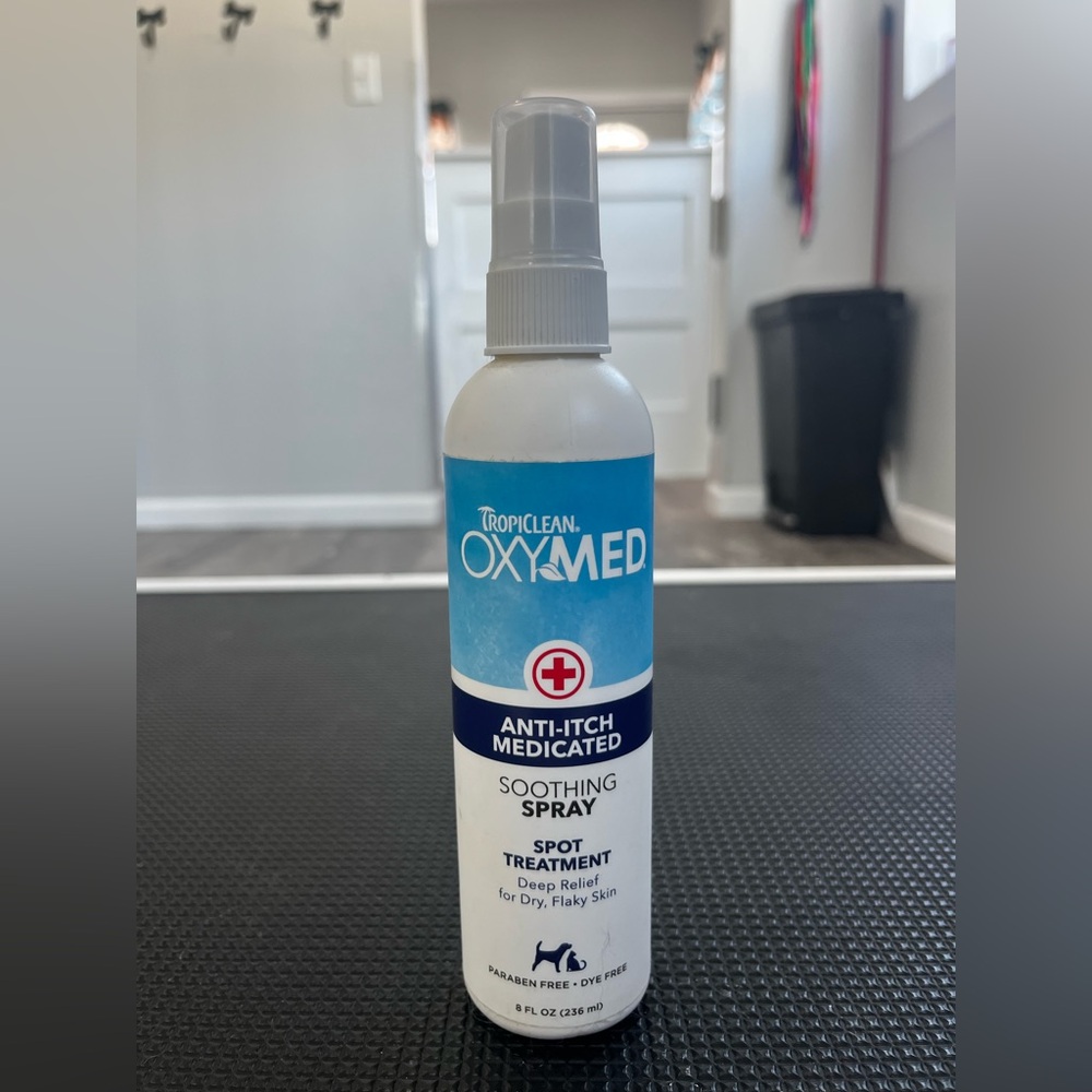 Tropiclean Oxymed Anti-itch medicated soothing spray